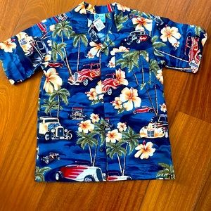 NWT Boys Hawaiian 🌺 shirt